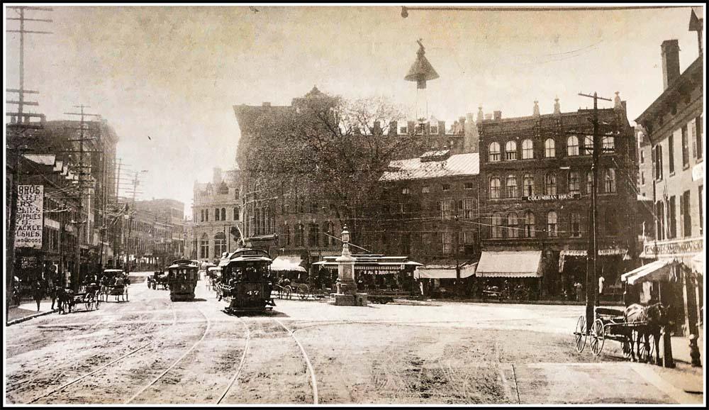 Franklin Square 1900 Trolley
