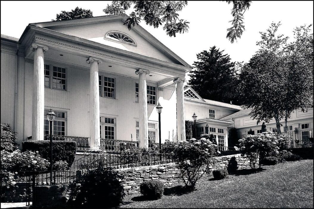 Eliza Huntington Memorial E1772123126695